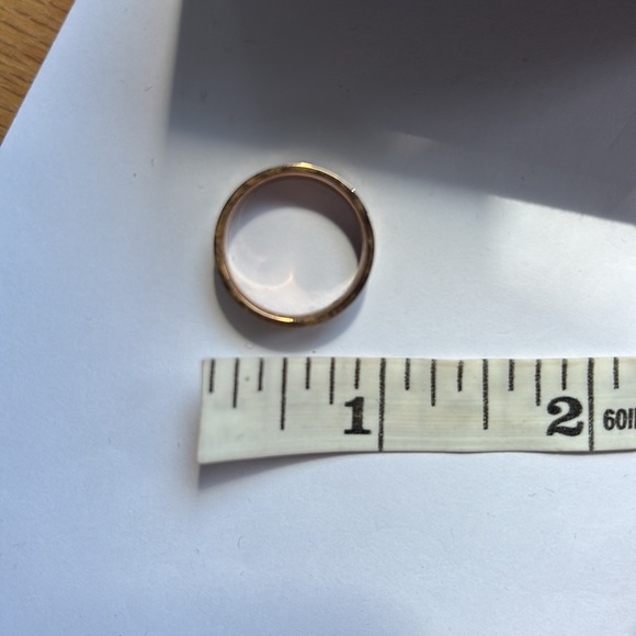 Daniel Wellington Gold Cuff Bracelet and ring - Picture 7 of 7